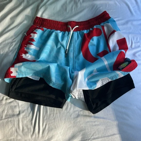 Event Exclusive Chicago Skyline/The Bean Slunks - Picture 3 of 4